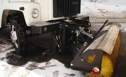 Щетка дорожная поворотная для автомобилей