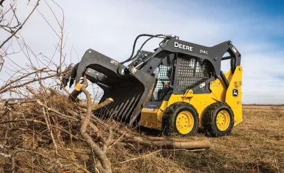 Четыре новых компактных погрузчика от John Deere