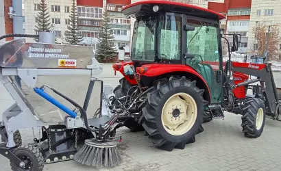 Вакуумная подметально-уборочная коммунальная машина «Заря 500 ВПН»